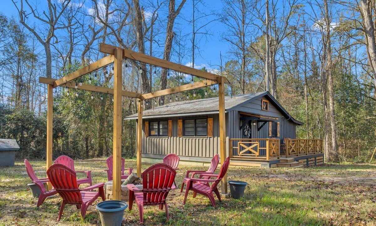 Dublin Cabin | 1-bedroom secluded cabin, minutes from downtown Dublin,