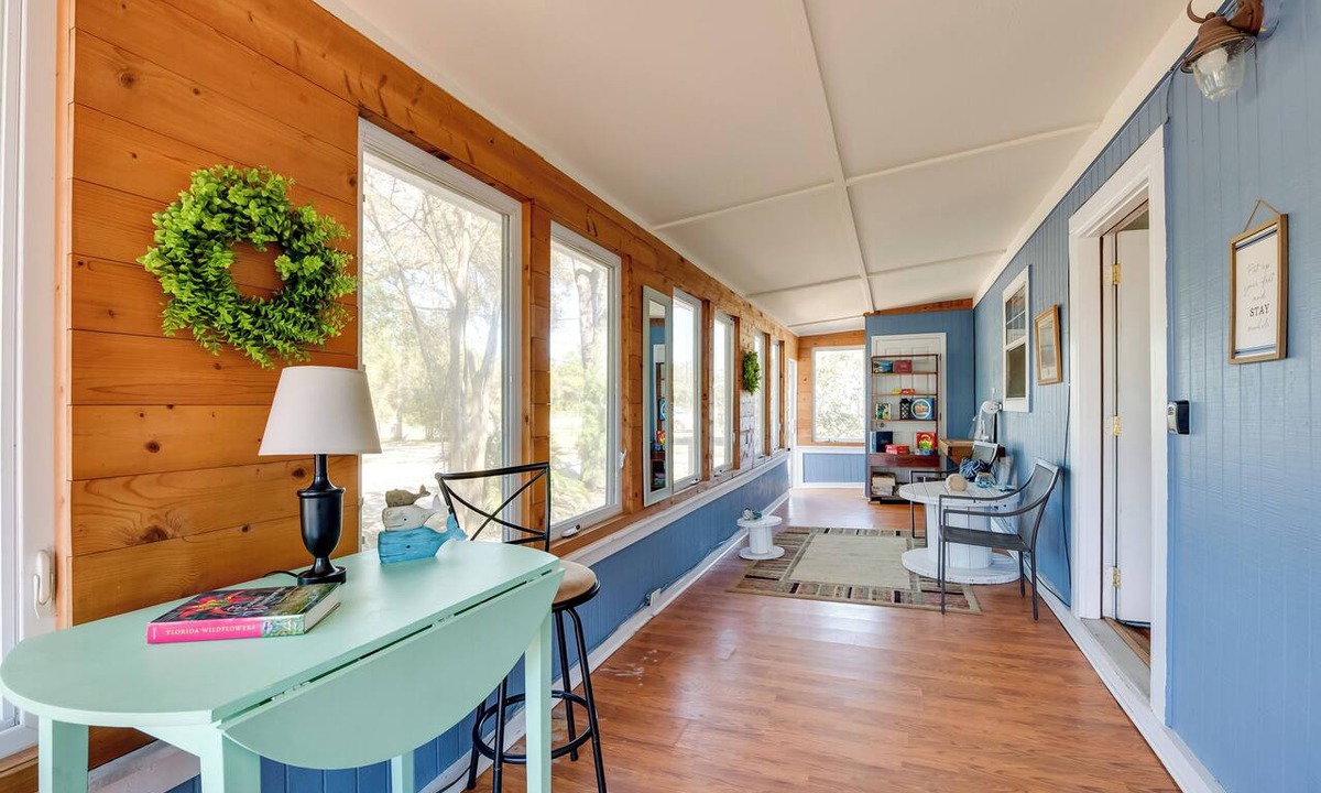 Magnolia Bluffs House | 1 Mi to Fishing Pier: Apalachicola Bay Getaway!