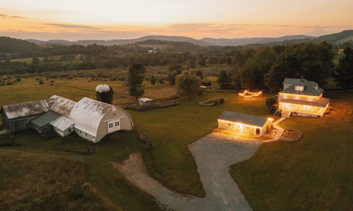 Town of Delaware Other | 100 Yr Old Farmhouse/102 Private Acres/Game Barn/Gym/2 Hr Drive from NYC