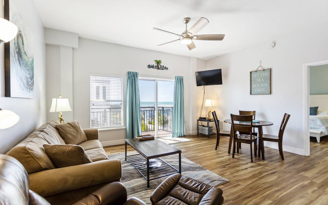 Madeira Beach Condo | 108 m² Condo ∙ 2 bedrooms ∙ 6 guests