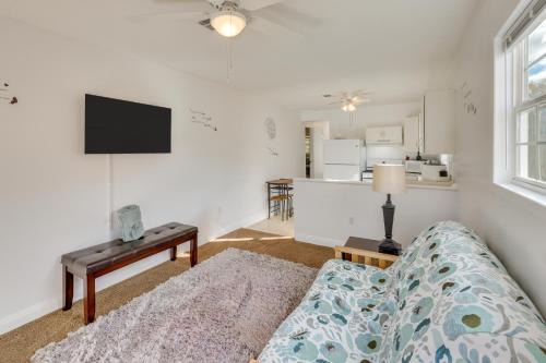 Prattville Apartment | 14 Mi to Montgomery: Quaint Couple's Apartment