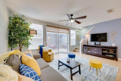 Buena Ventura Lakes House | 15 Mi to Disney: Kissimmee Townhome w/Patio