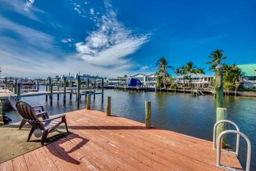 Siesta Isle House | 18116 Cutlass Drive