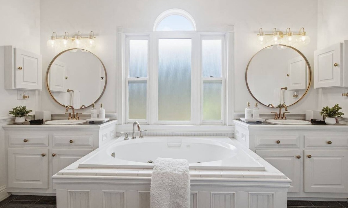 Valdosta House | 1904 Luxe Oasis | Early Check-in, Late Check-out | Wild Adventures