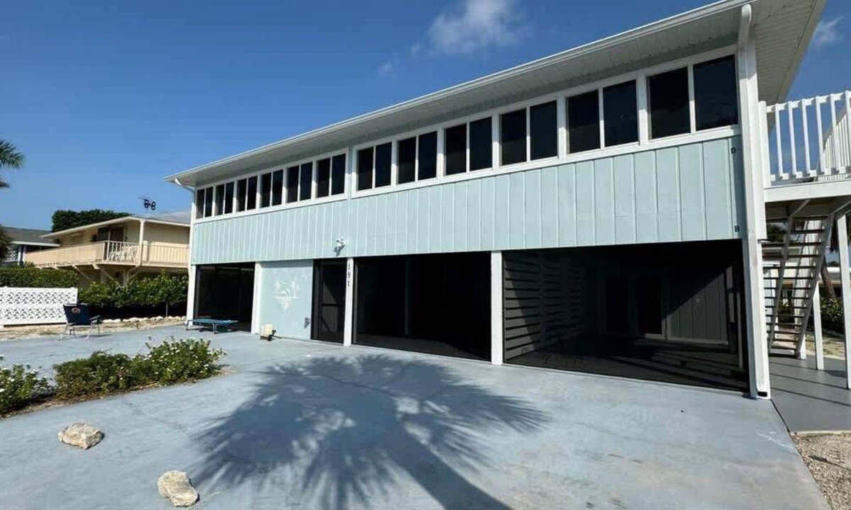 Mid Island Apartment | 191 Anchorage Unit B Cozy Monthly Stay by Beach