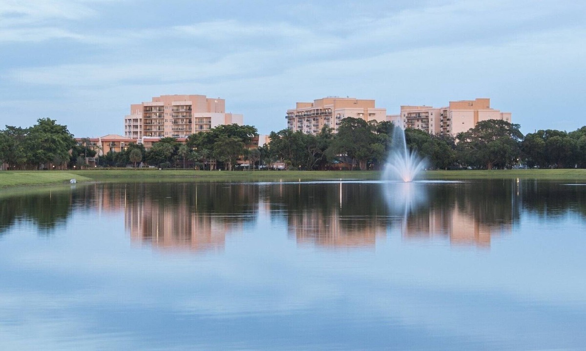 Survey Creek Resort | 1BD/1BTH Condo in a Beautiful Pompano Beach Resort!