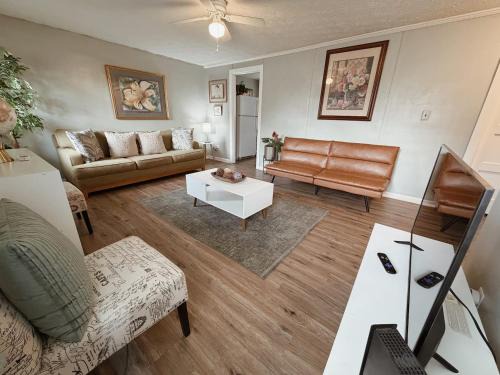 Valdosta Apartment | 1BR APT Next to Hospital Ideal for Travel Nurses