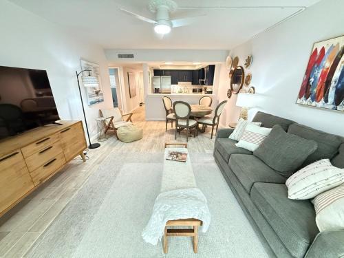 Crescent Beach Apartment | 2 bedroom St Augustine Beachside Retreat steps to the Beach