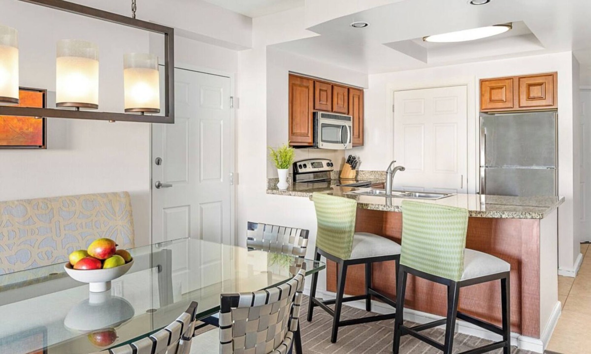 Williamsburg Resort | 2 Bedroom Villa Close to ALL Main Attractions in the Central Florida Area