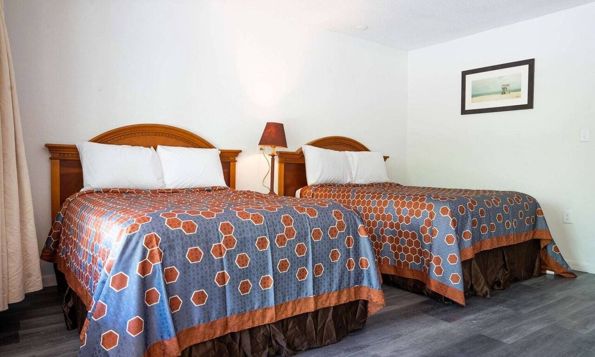 Ocala Apartment | 2 Queen Beds Non-Smoking