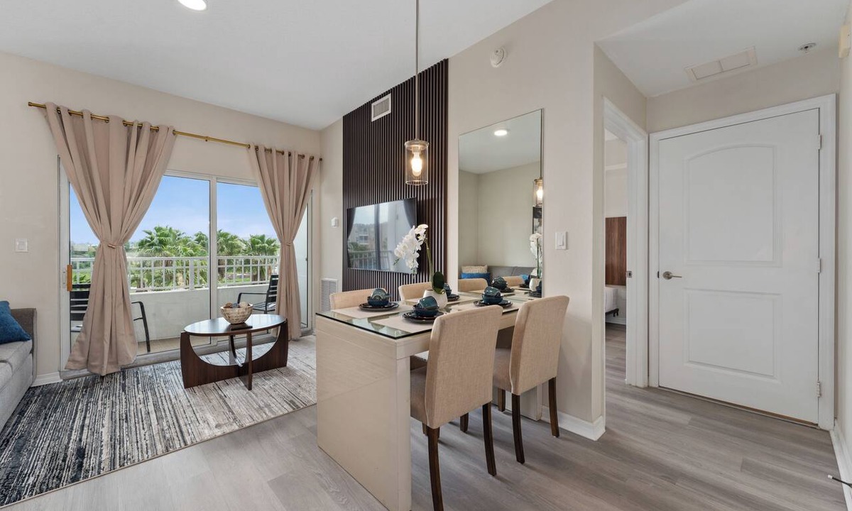 Florida Center Apartment | 2 Suites, Sleep 6, Kitchen, Near Epic Univ