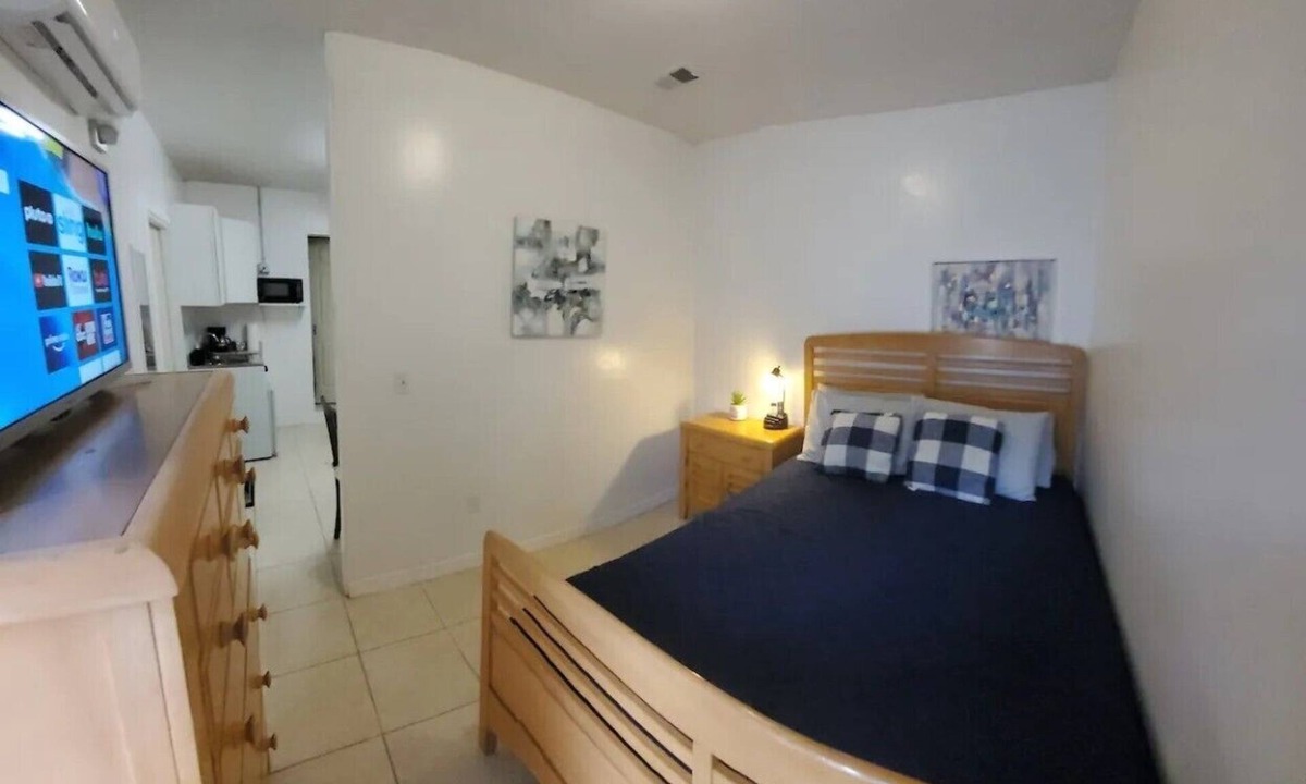 Lake Magdalene Apartment | #20 Marjory’s in-law suite