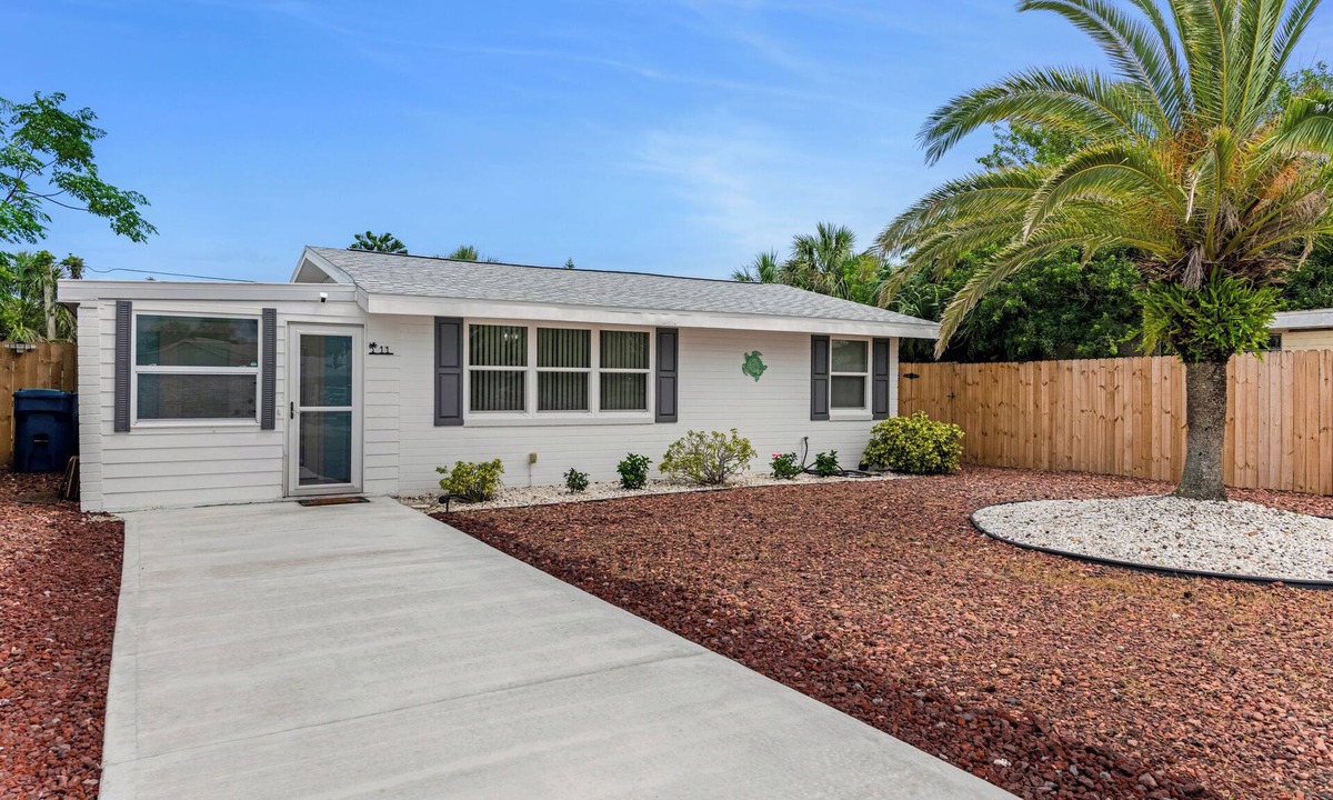 Ormond-by-the-Sea House | 3-bedroom house in welcoming Ormond Beach with AC, WiFi. Enjoy your stay