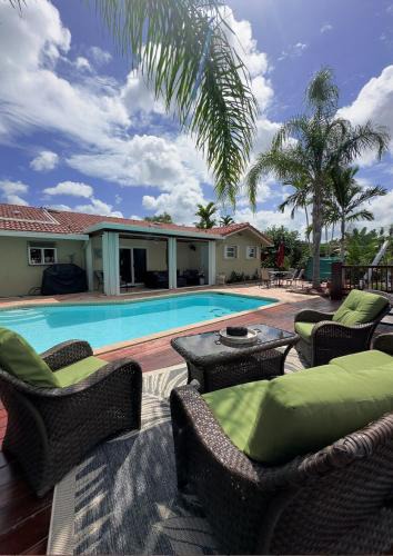 Fort Lauderdale Villa | 3 Bedroom Pool Home for 6 with AC near Fort Lauderdale Beach