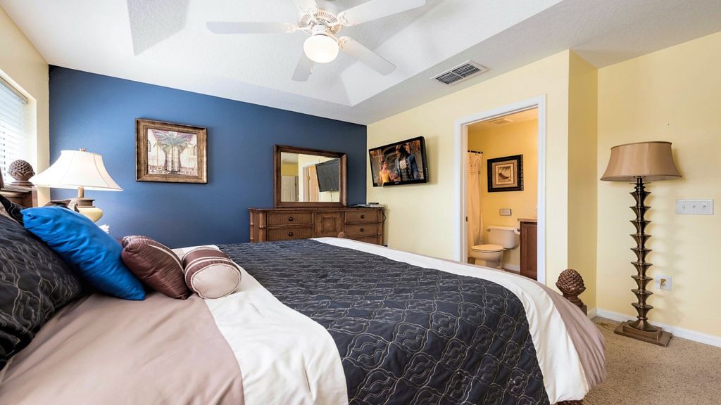 Crestwynd Bay Villa | 3 Bedroom Townhome with free WiFi/Crib, only 1.5 miles to Disney