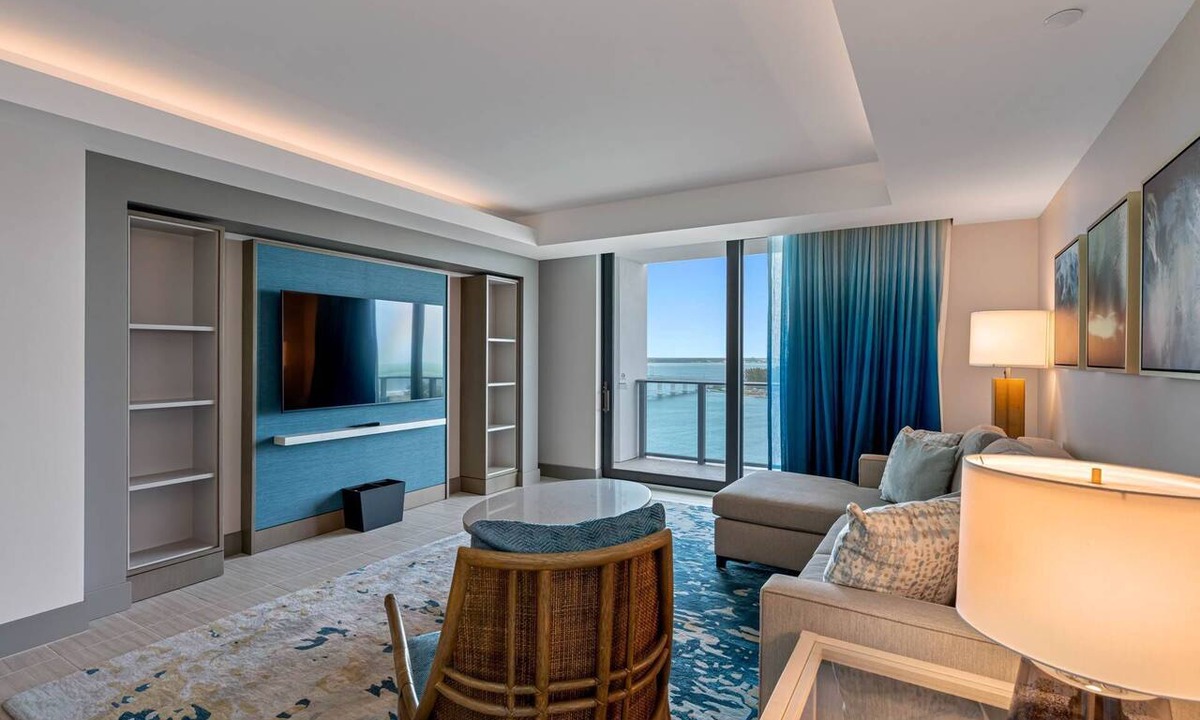 Clearwater Beach Condo | 3-BR Residence @ JWM Clearwater Beach ~ Pool, Hot Tub, Spa, Fitness Center, FREE Activities ~ #1411
