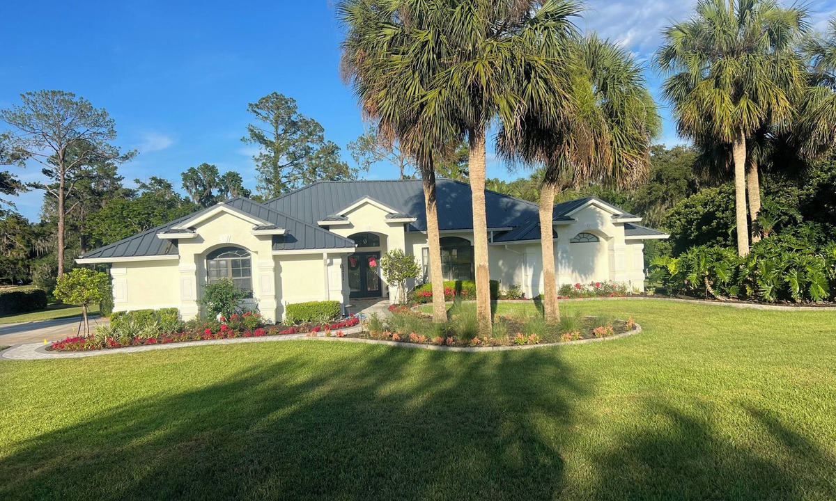 Fellowship House | 3 min to WEC, 10 min to HITS, beautiful 4 bedroom home w pool in Golden Hills