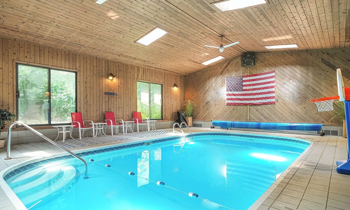 West Olive House | 3 nights Booking Aug 9-12, 12-15 - Private Mini Resort w Indoor Pool & Sauna