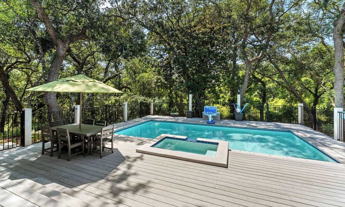 Dune Allen Beach Cottage | 30-A walk to beach, semi private pool