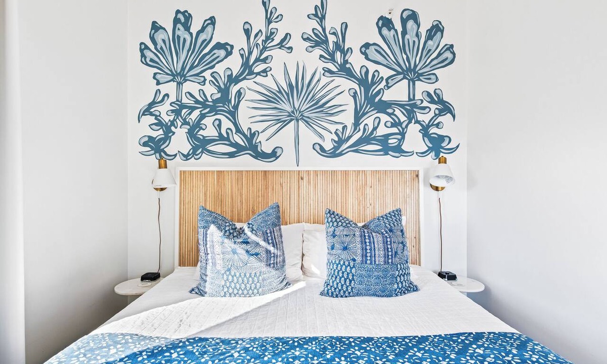 Rosemary Beach Hotel | 303 Rosemary Beach Inn - Includes Beach Chairs & Complimentary Breakfast + Access to 4 Pools