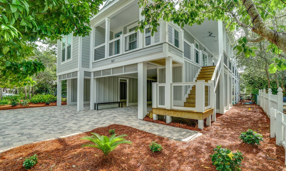 Seagrove Beach House | 30A by Kaja 3BR-2BA-5 min walk to PUBLIC BEACH-GOLF CART option-POOL