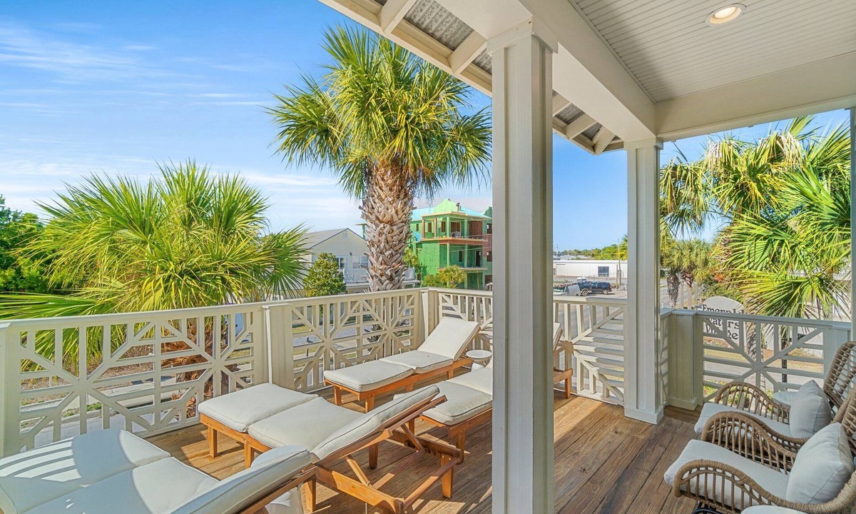 Emerald Waters Village House | 30A luxury 5BR steps from Miramar Beach - private pool, chef's kitchen | The Emerald Palm by Boutiq
