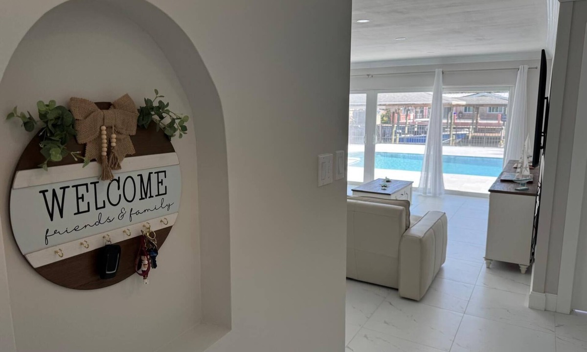 Melbourne Beach House | 4 Bedroom House on Indian River: dock, pool, beach access. Wheelchair friendly.