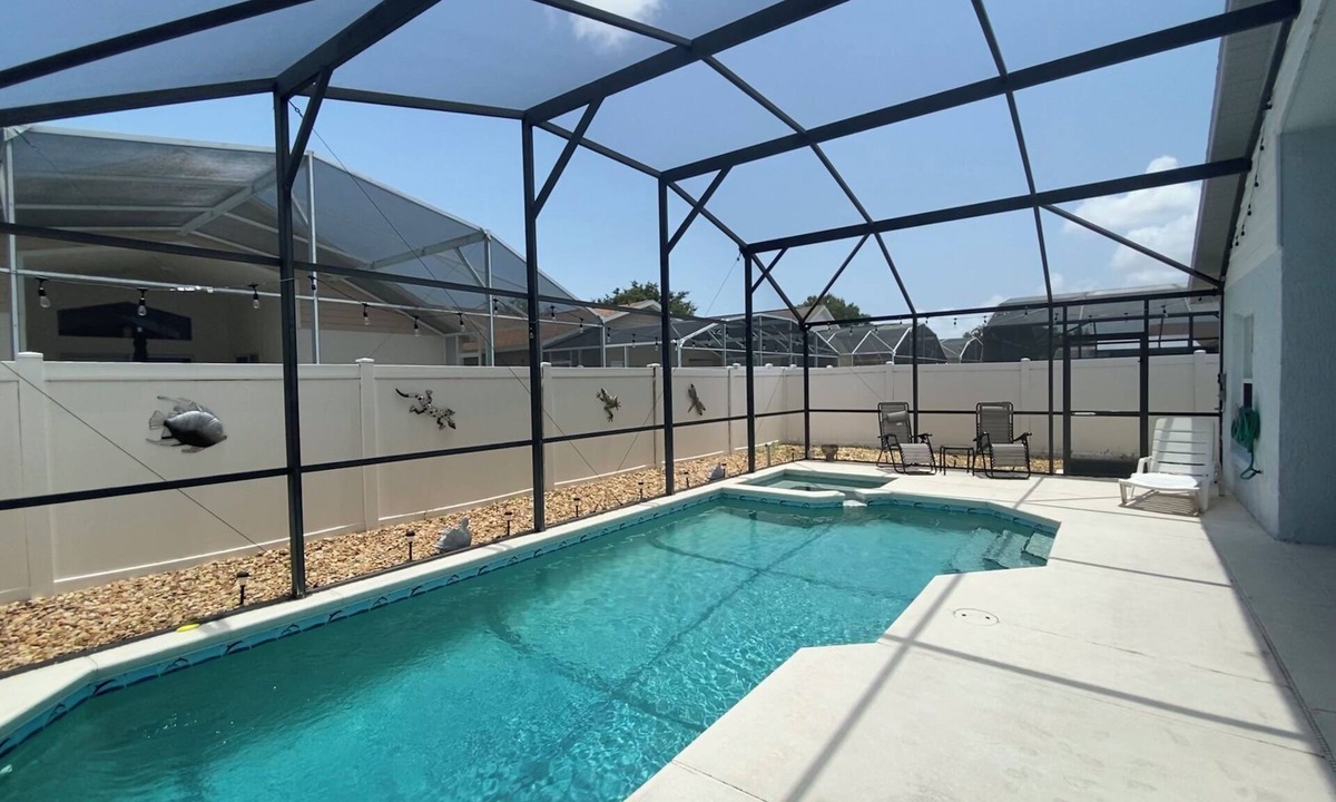 Indian Point House | 4 Bedroom Pool House Near Disney