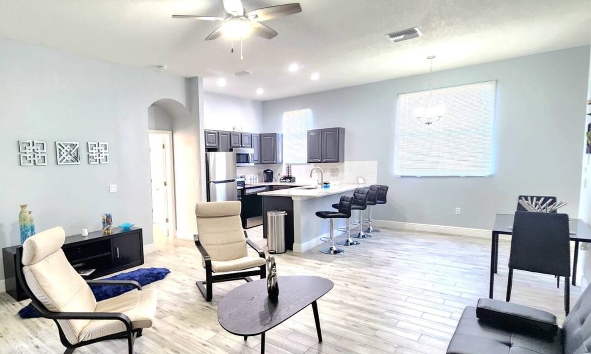 Town N County Park Apartment | #47 the Villa Rosas Plus by Joyful Moments