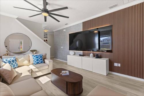 Veranda Palms House | 5 Bedrooms 45 Baths Veranda Palms 2669Sc
