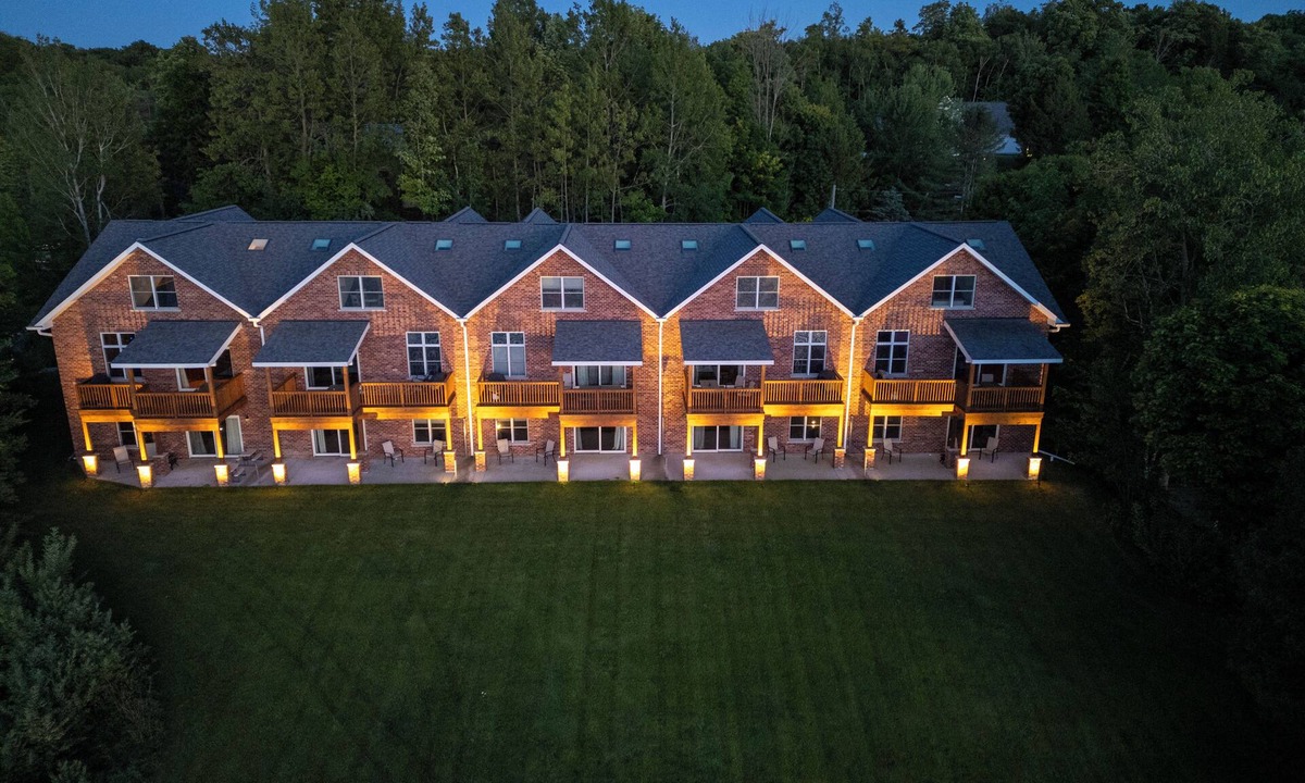 Ludington Condo | #5 Lakefront Hamlin Lake Retreat - Sleeps 10