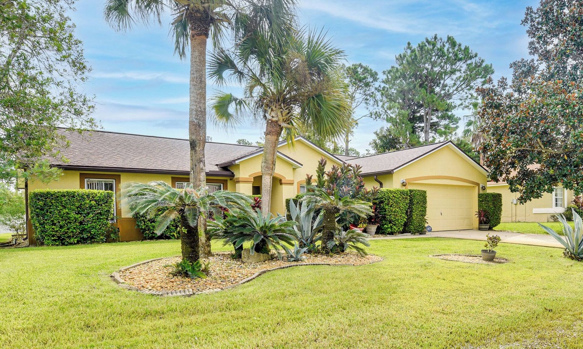 Palm Harbor Cottage | 5 Mi to Beaches: Family Getaway in Palm Coast!