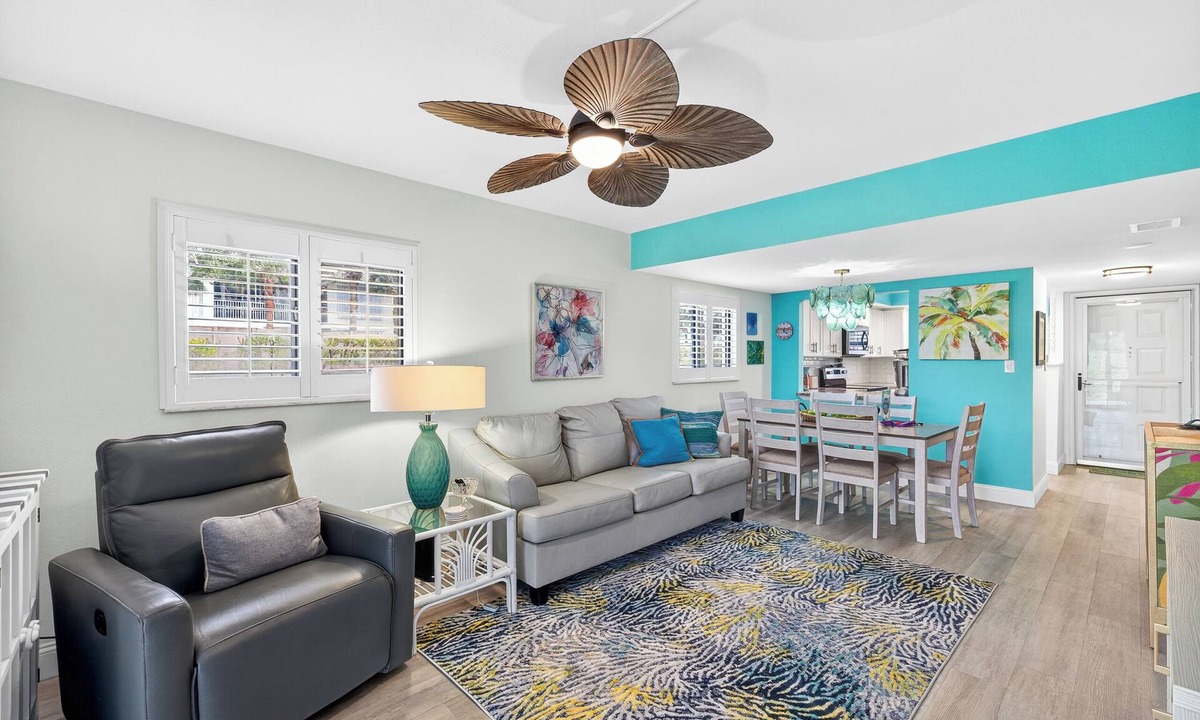 Iona Condo | 5 Miles from Fort Myers Beach, 2/2 Condo Sleeps up to 6