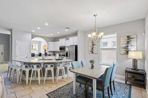 Loughman House | 5116 Disney Dreams 6BD Solterra Resort Amenities