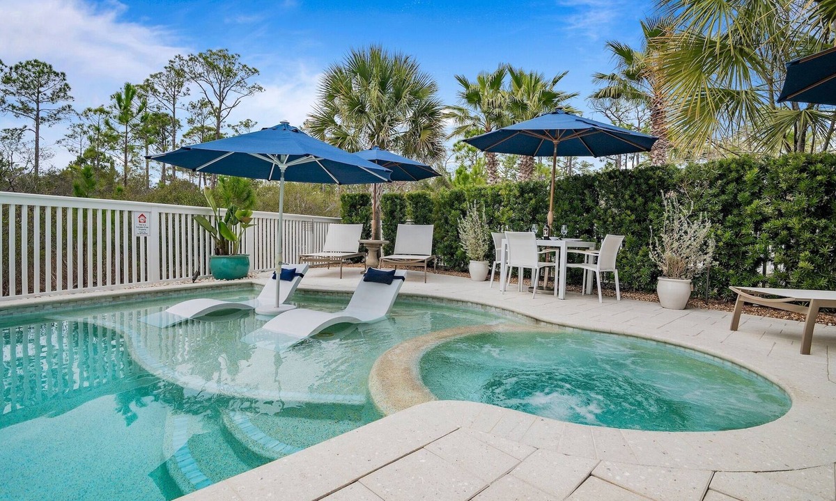 Santa Rosa Beach House | 6 Bikes & New 6-Seater Golf Cart, Blue Heron Haven Private Heated Pool!