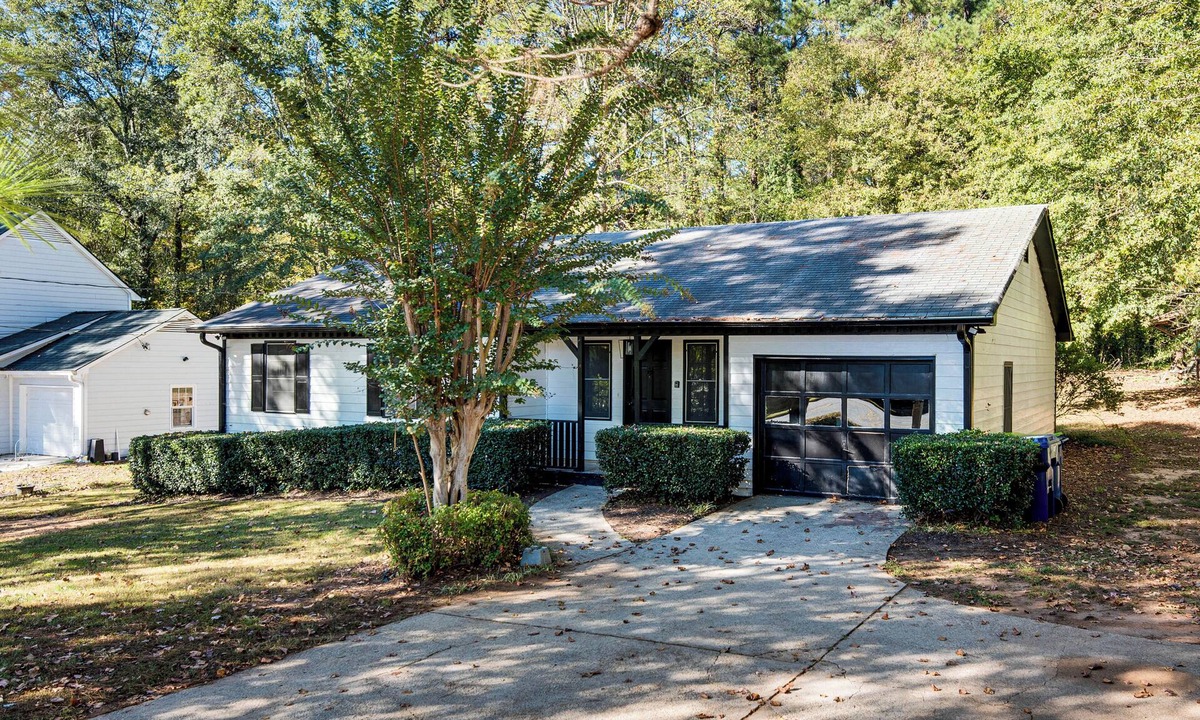 Clarkdale House | 6 Mi to Marietta Square: Family Retreat w/Yard!