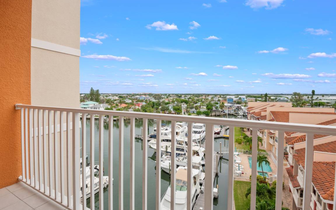 Madeira Beach Condo | 80 m² Condo ∙ 3 bedrooms ∙ 8 guests