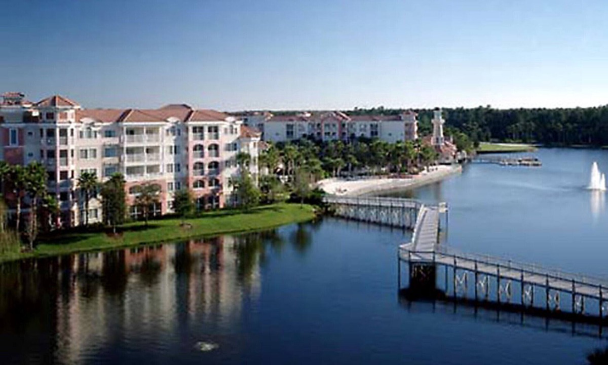 Williamsburg Villa | A great family resort close to parks. Golf/restaurants on-site