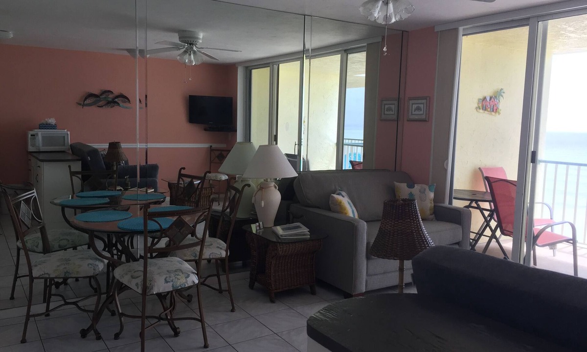Marco Island Condo | A MILLION DOLLAR VIEW WITH A ROOM. Penthouse Floor. 5 star reviews. 3 beds.