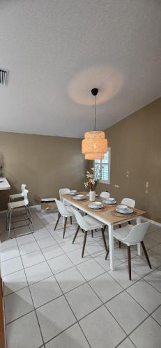 Sunrise House | Across from Sawgrass Mall- Next to Amerant Bank Arena