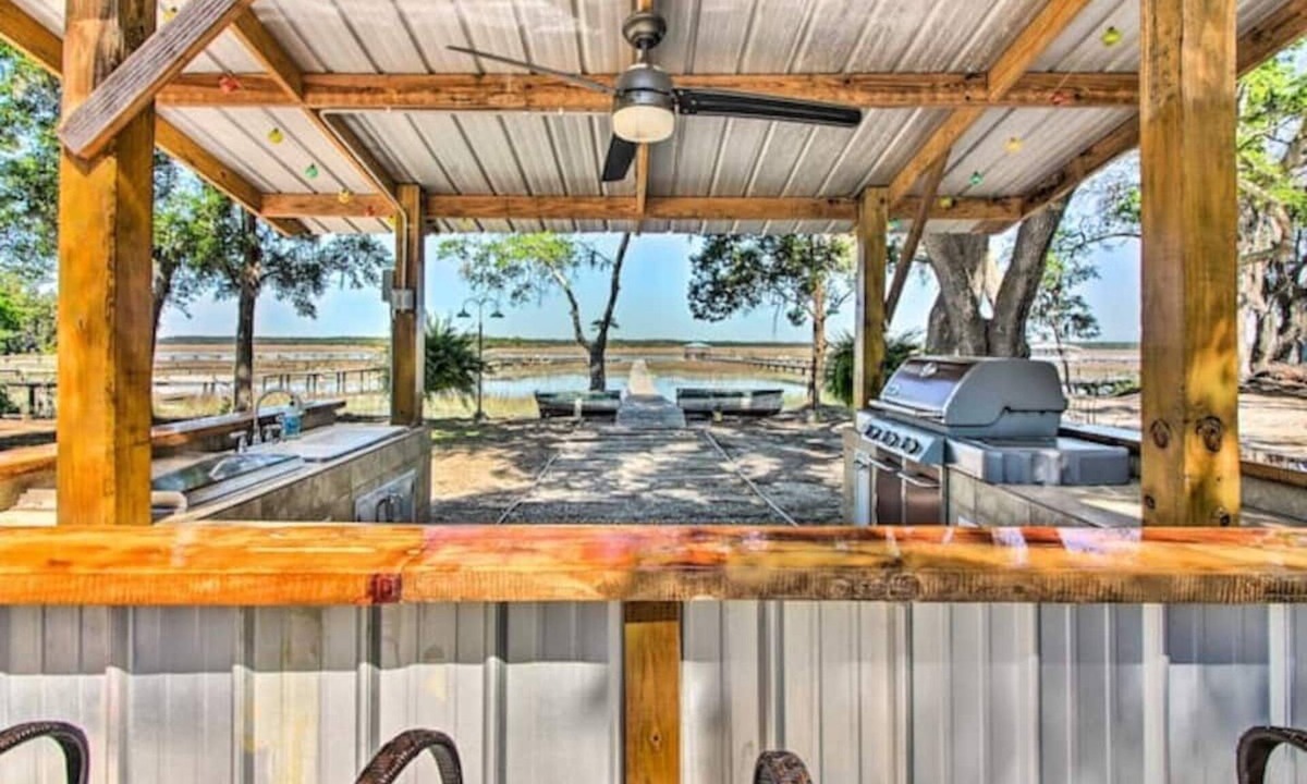 Midway Cottage | Airbnd Looses, VRBO Wins! Discount if booked on VRBO!