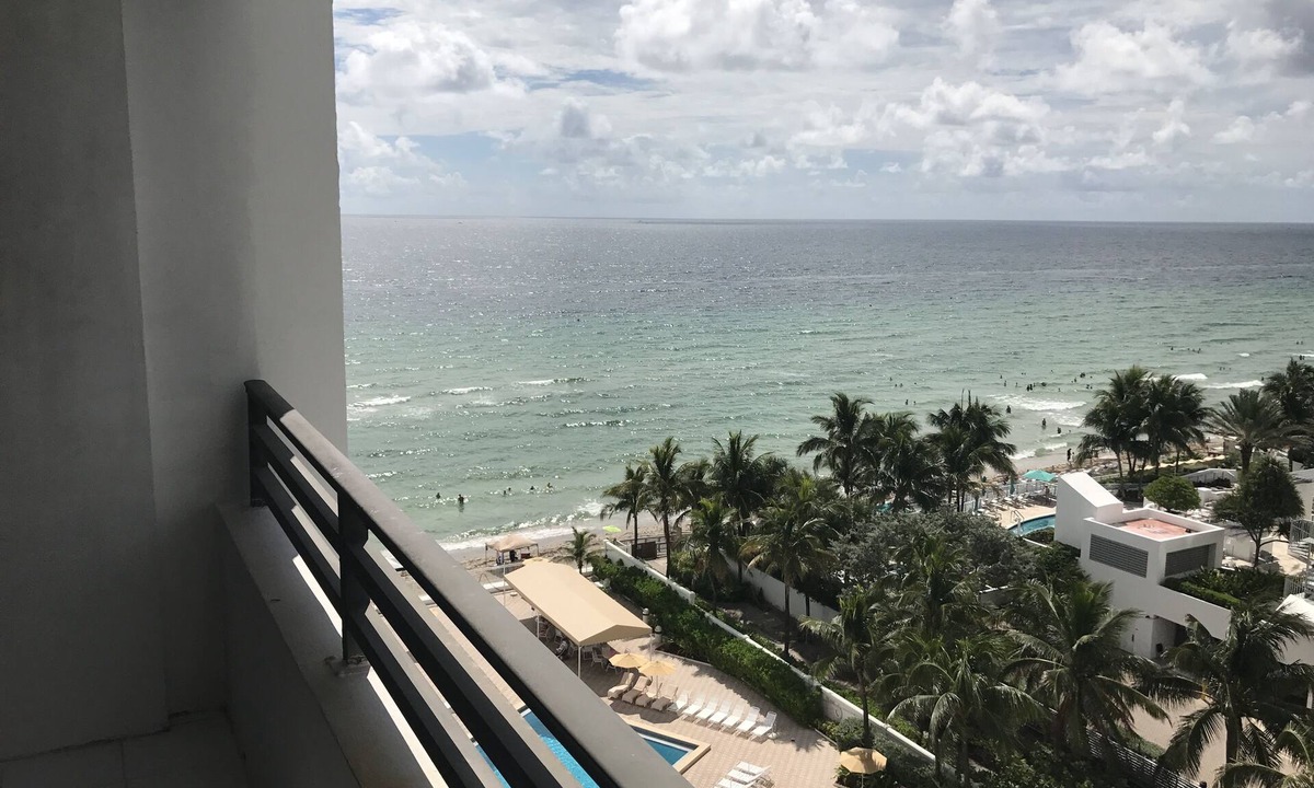 Hollywood South Central Beach Condo | Alexander Towers Ocean/Beach Front Luxury Condo on the Ninth Floor