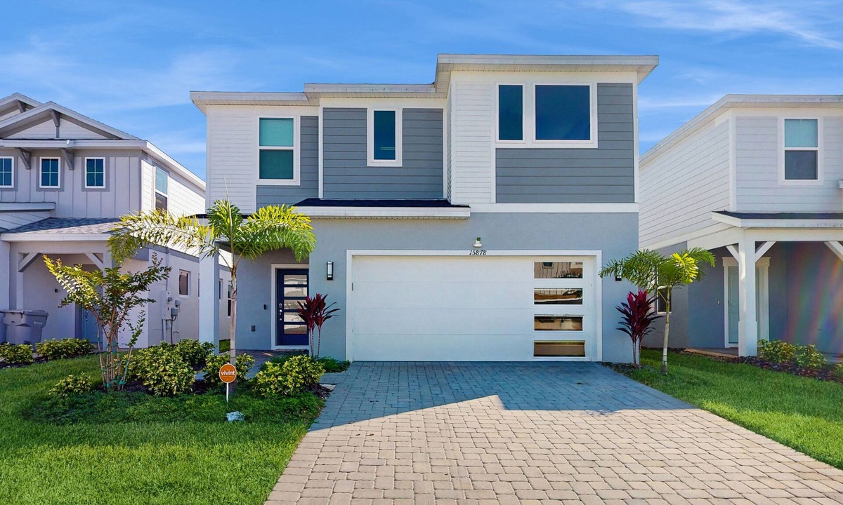 Four Corners House | Amazing home with outdoor patio, wifi, & close to local attractions near Orlando