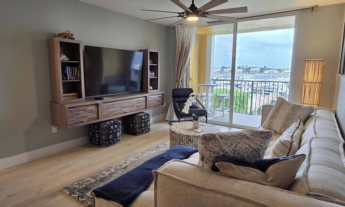 Hypoluxo Condo | “Anchored in Luxury” Waterfront/Marina Show-Piece!