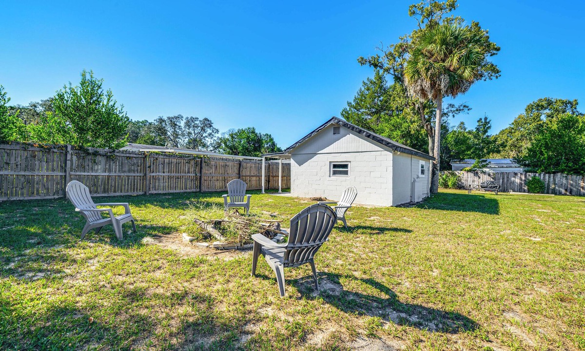 Homosassa Apartment | Angler’s Dream: Studio 2 Mi to 7 Sisters Springs!