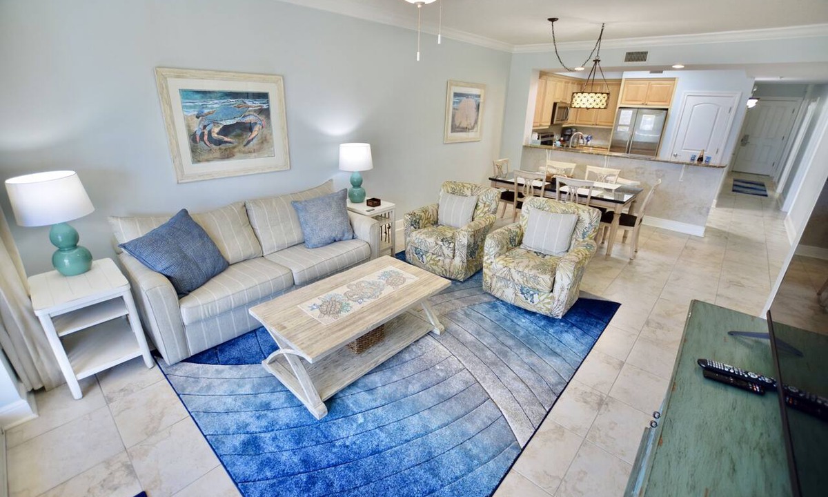 Fort Walton Beach Condo | Azure Resort #209 ~Direct Beachfront! ~Free Beach Service! ~Wonderful Resort!