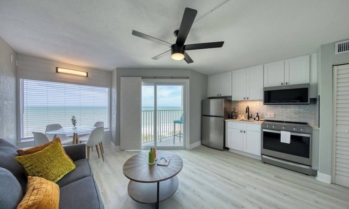 Belleair Beach Condo | BBC310 Renovated Beachfront Condo W/Pool