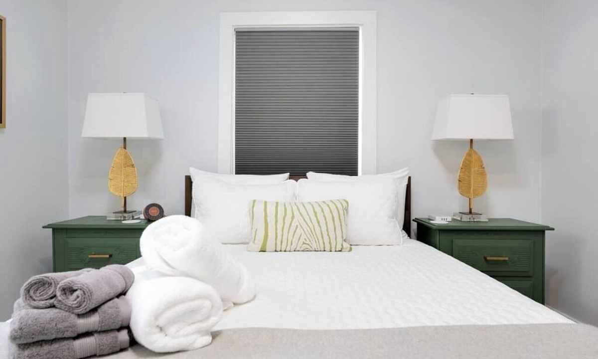 Jacksonville Beach Apartment | Be A Nomad | Jacksonville Beach Studio | Walk to Water | Free Parking
