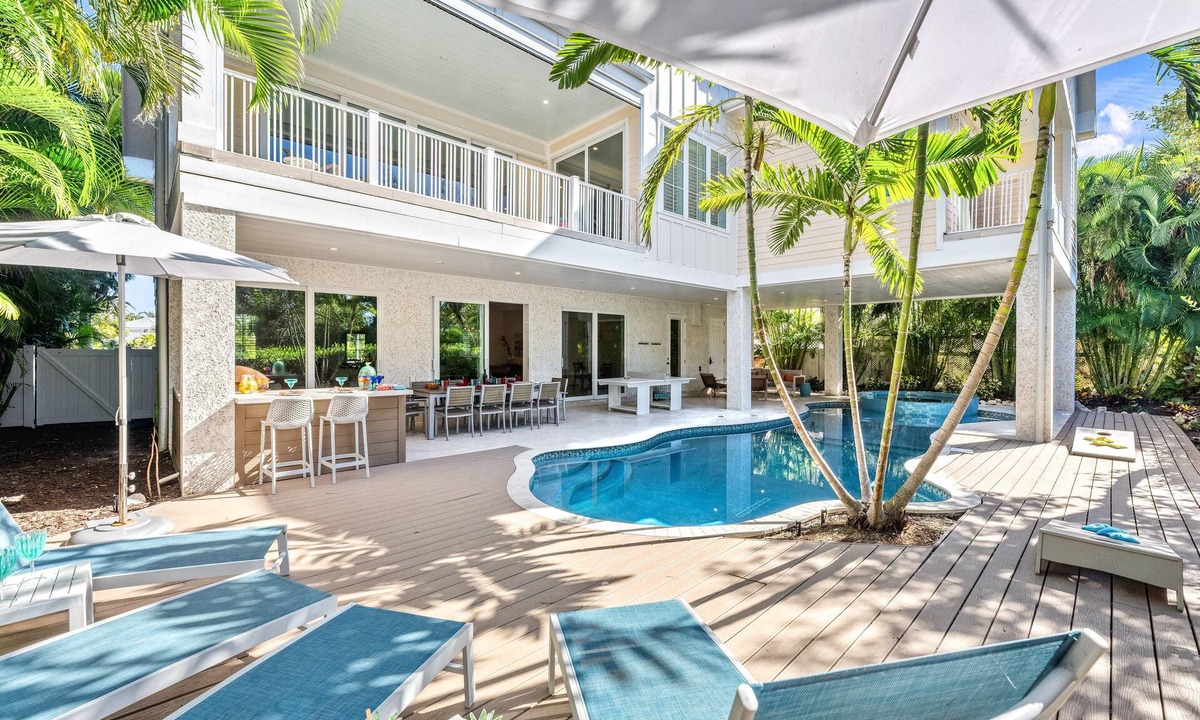 Anna Maria House | Beach à la Mode | Waterfront with Heated Pool, Canal Views, Steps to Anna Maria Beaches