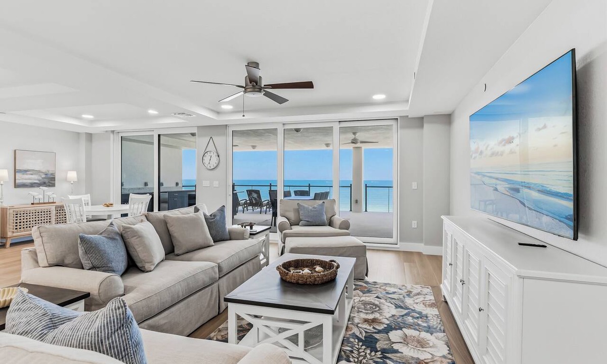 Madeira Beach Condo | Beach Flower 501 - Directly on the Beach | Luxury 3BR Condo | Epic Sunsets